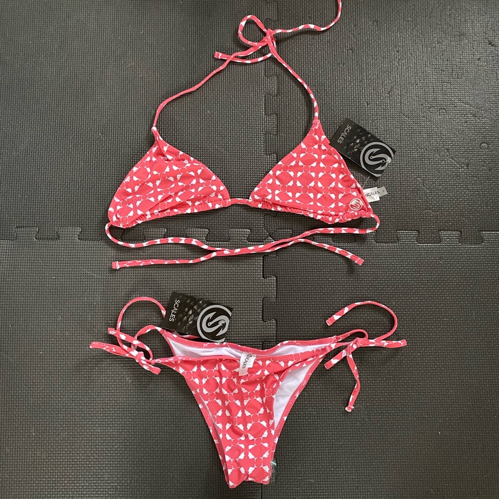 Scales Gear coral bikini, L/XL NWT